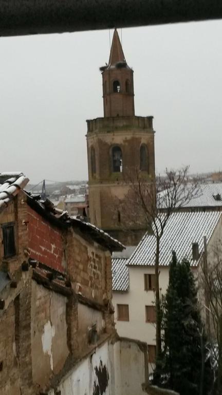 Hostal Pirineos Barbastro Bagian luar foto